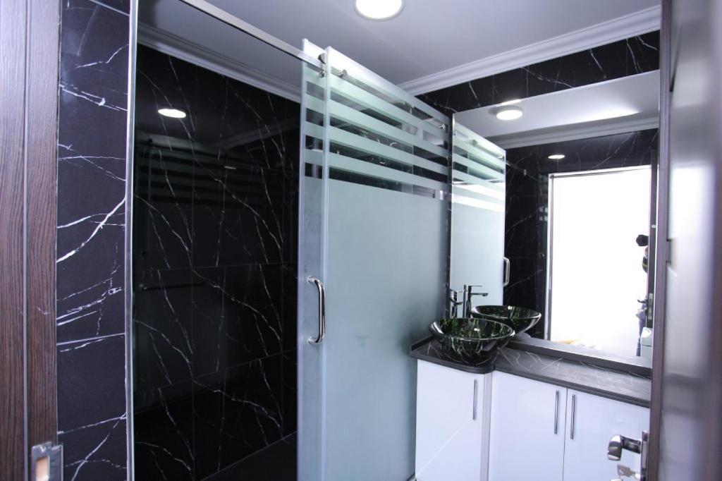 Overlooking Registan Square Luxury 2 Bedrooms Apartment Semerkant Dış mekan fotoğraf